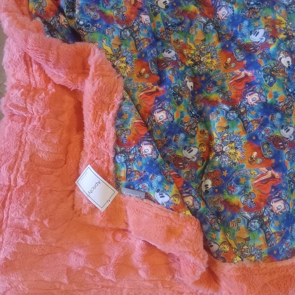 62x65 Apricity Minky Blanket *NWT*